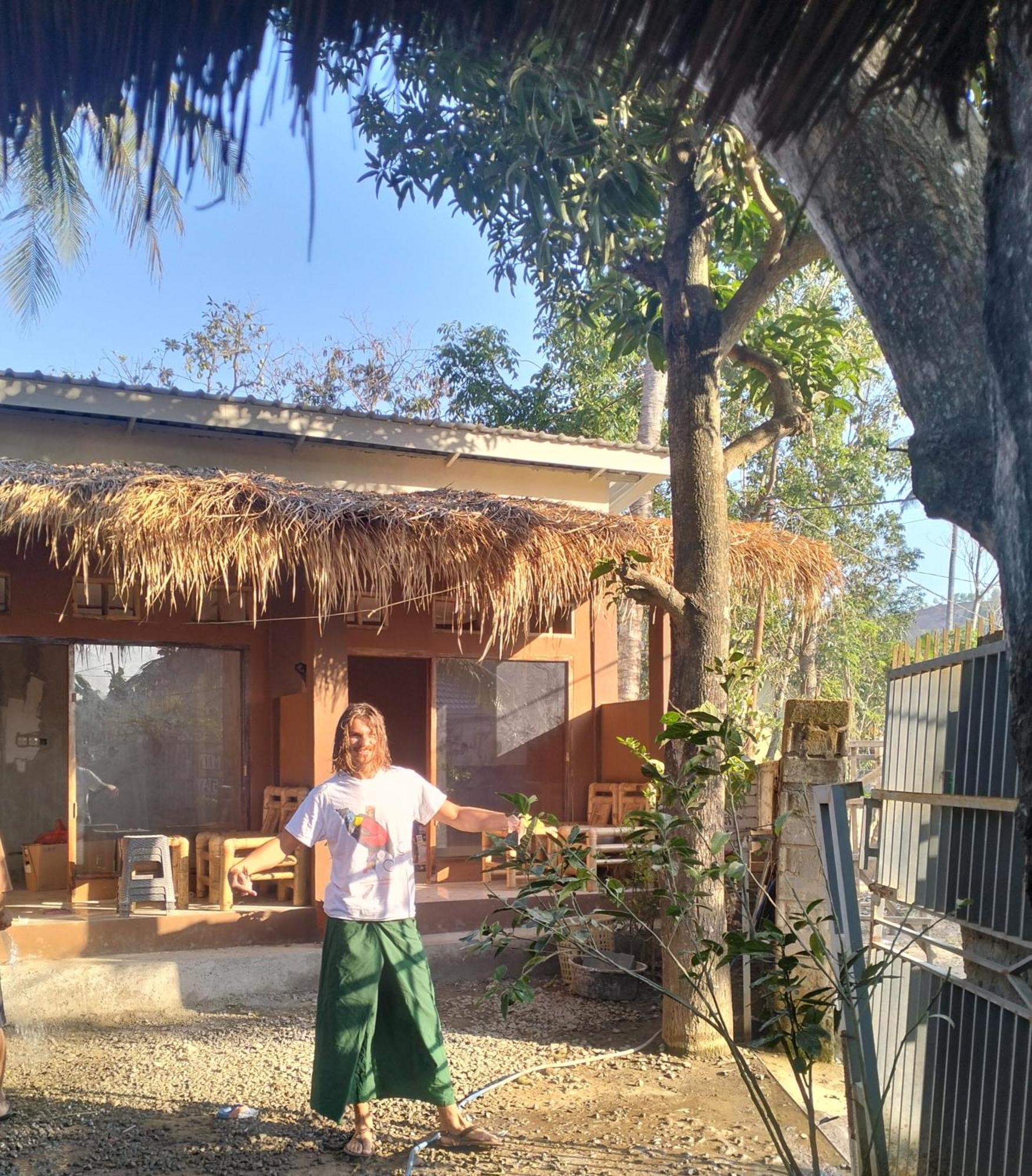 Fullmoon Homestay Kuta  Exterior photo