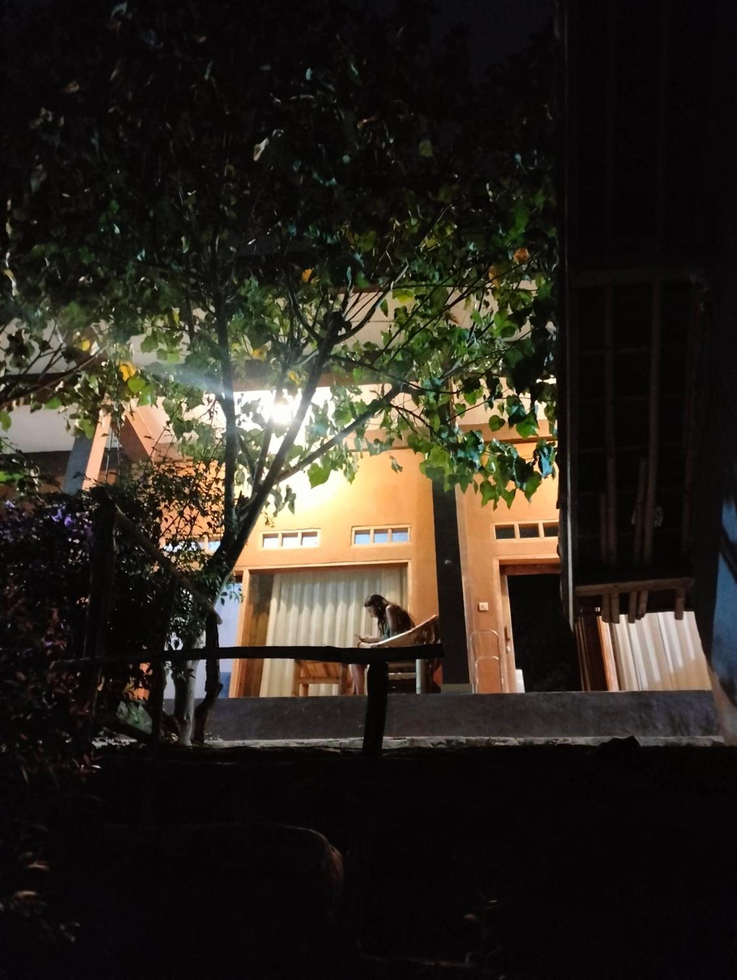 Fullmoon Homestay Kuta  Exterior photo